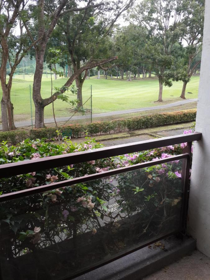 Pulai Spring Resort Kampung Kangkar Pulai Exterior foto